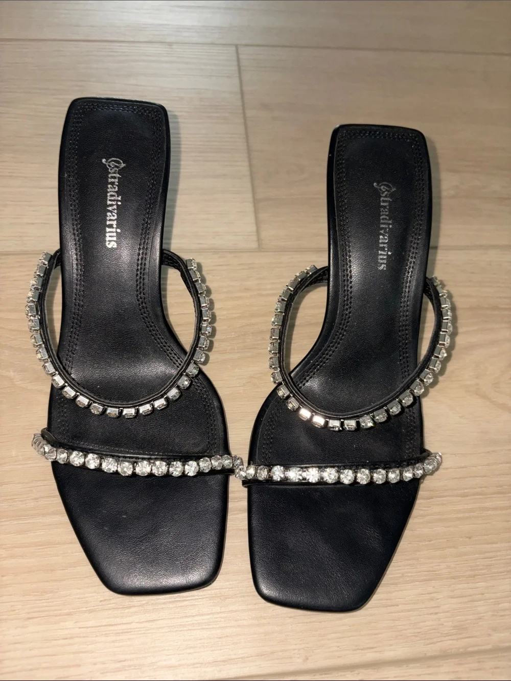 Stradivarius Black Crystal-Trim Slide Sandals